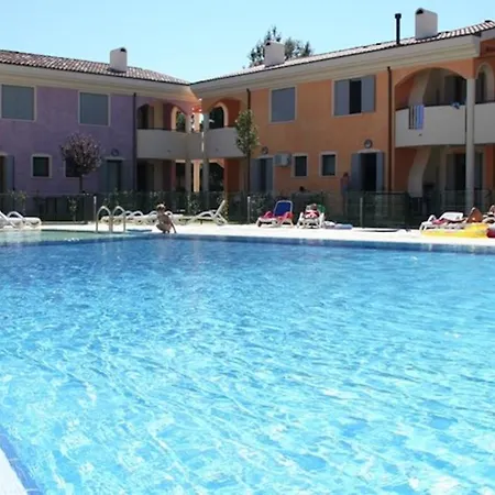 Amazing With Swimming Pool - Beahost Apartman Bibione